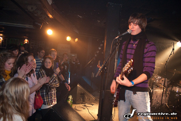 Dezibel 45 (live in Hamburg 2010)